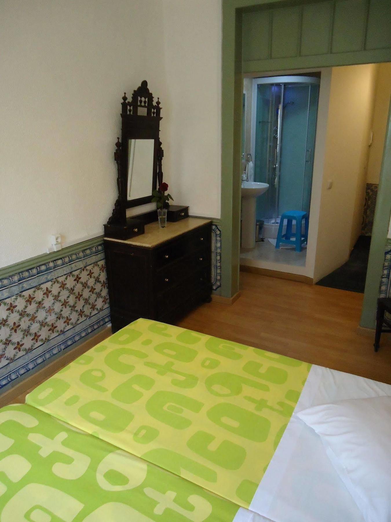 New Aljubarrota Guest House Lisboa 外观 照片